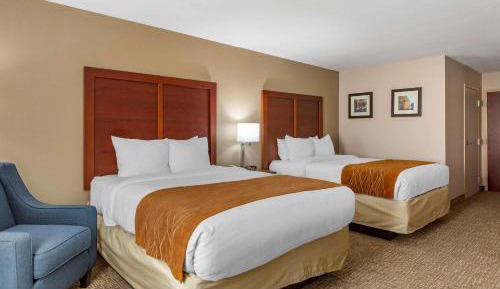 Queen Room with Two Queen Beds - Non-Smoking