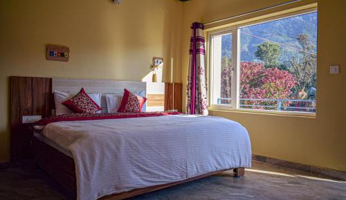 King Room with Mountain View