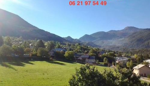 Studio with Mountain View