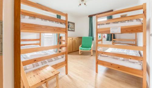 Quadruple Room with Shared Bathroom and Balcony
