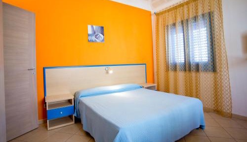 Studio (2 Adults)