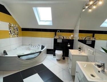 Deluxe Family Suite