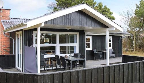 Two-Bedroom Holiday Home