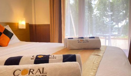 Deluxe Double Room with Balcony and Sea View
