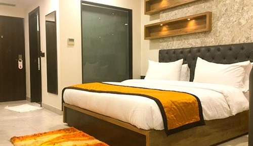 Deluxe Double or Twin Room