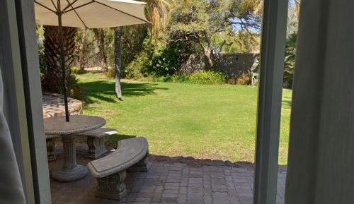 Queen Room with Garden View