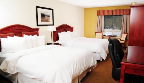 Standard Queen Room with Two Queen Beds