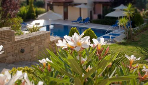 Three-Bedroom Villa - Split Level