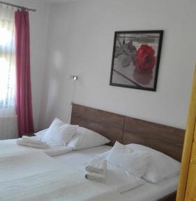 Standard Double or Twin Room with Garden View