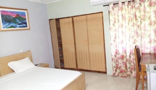 Deluxe King Suite