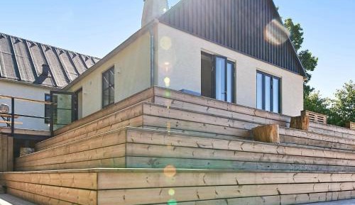 Four-Bedroom Holiday Home