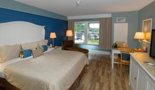 King Room with Village View