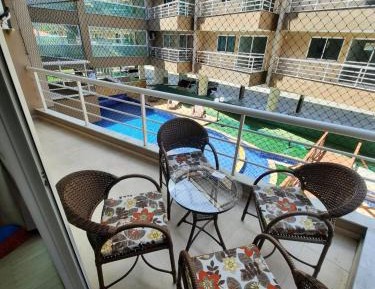 Apartment with Pool View 