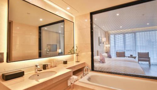 Twin Room with Shower