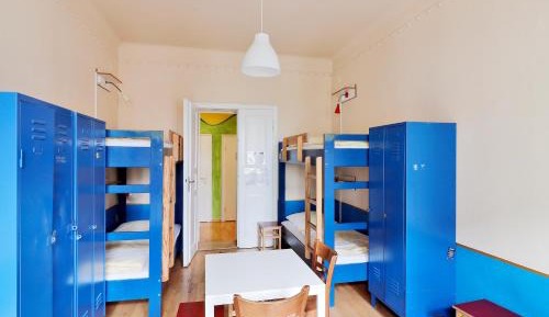 Bed in 6-Bed Mixed Dormitory Room