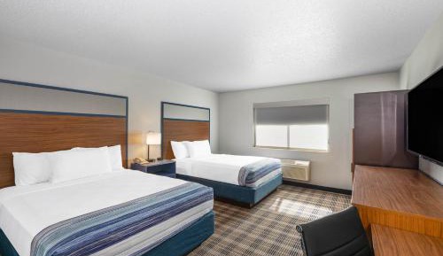 Deluxe Queen Room with Two Queen Beds - Non-Smoking