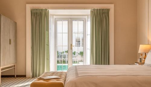 Superior Suite with Pool Access