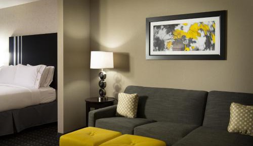 Queen Suite with Two Queen Beds and Sofa Bed