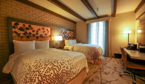 Double Room with Two Double Beds - Non-Smoking