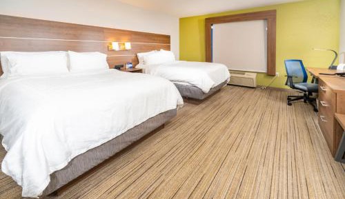 Standard Queen Room with Two Queen Beds - Communications Accessible