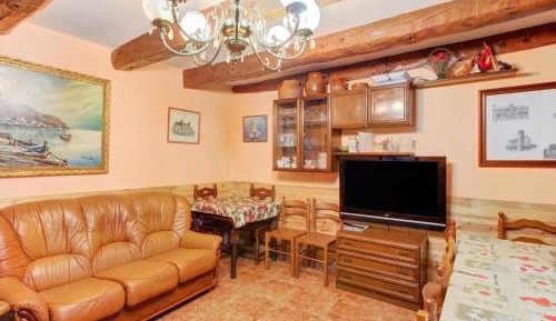 Five-Bedroom Holiday Home