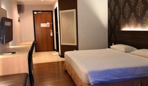 Deluxe King Room
