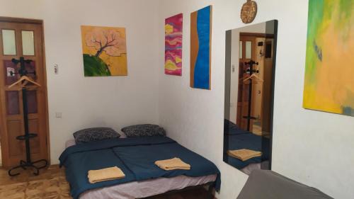 Apartment With Shared Bathroom