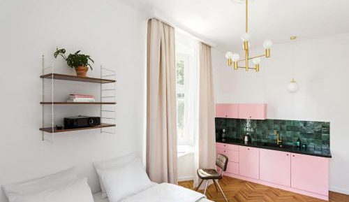 Apartment with Garden View