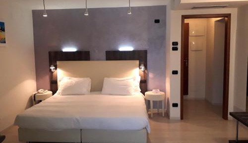 Double Room with Lake View