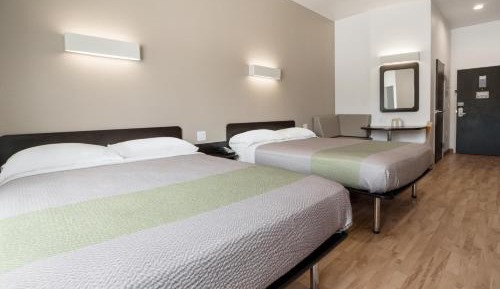 Queen Room with Two Queen Beds - Disability Access - Non-Smoking