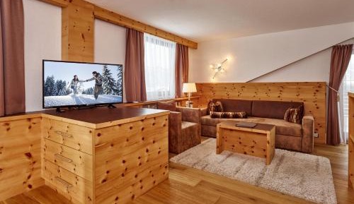 Deluxe Junior Suite