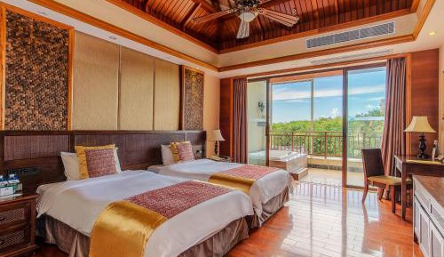 Twin Room with Lake View