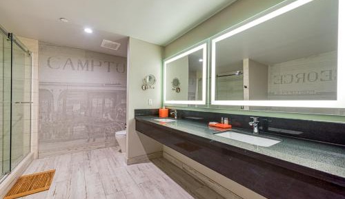 Old Town King Suite