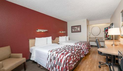 Deluxe Room with Two Double Beds Non-Smoking