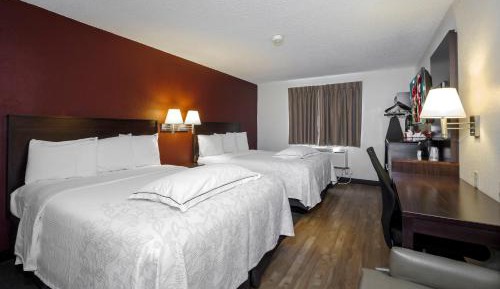 Premium Room with Two Queen Beds  Smoke Free (Upgraded Bedding and Snack Box)