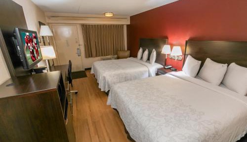 Deluxe Double Room with Two Double Beds Smoke Free