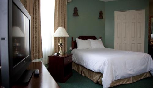 Queen Room