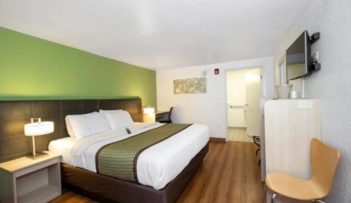 King Room - Disability Access/Non-Smoking