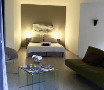 Suite with Garden View
