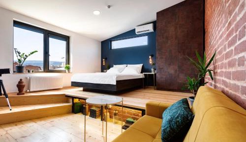 Two-Bedroom Apartment with City View