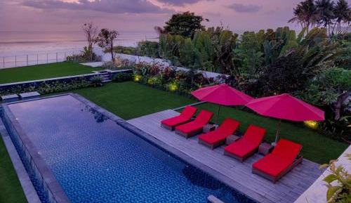 Five-Bedroom Beachfront Villa with Private Pool