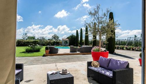 King Suite with Pool View