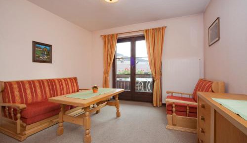 One-Bedroom Apartment with Balcony