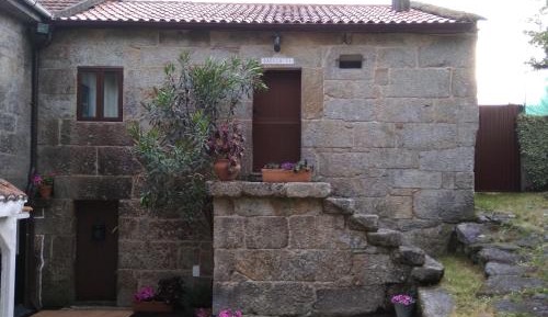 Two-Bedroom House (6 Adults)