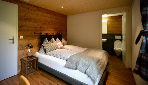 Deluxe Double Room with Shower