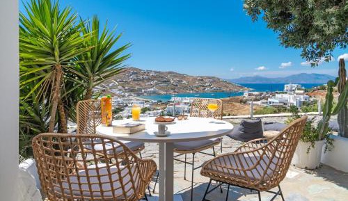 One-Bedroom Apartment with Sea View