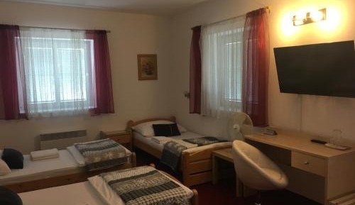 Triple Room with Garden View