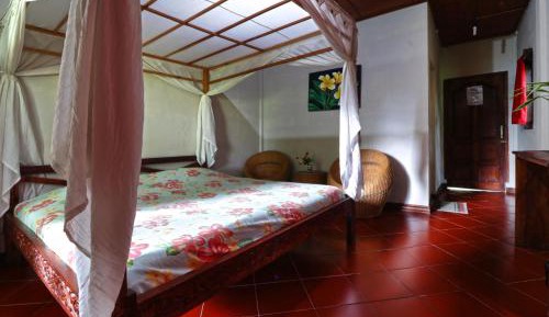 Deluxe Double Room with Shower
