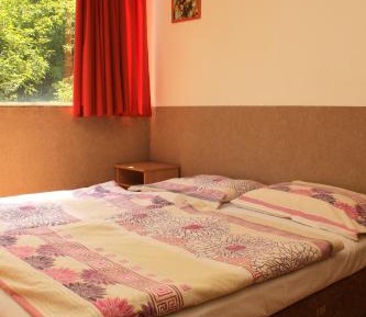 Twin Room with Shared Bathroom