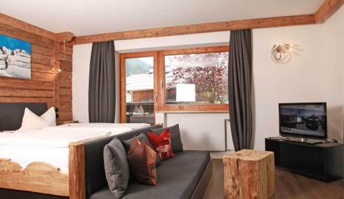 Deluxe Double Room B